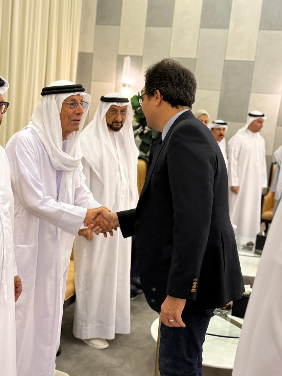 وزير الثقافة المصري يلتقي نظيره الإماراتي ويشهد حفل توزيع جوائز مؤسسة العويس الثقافية